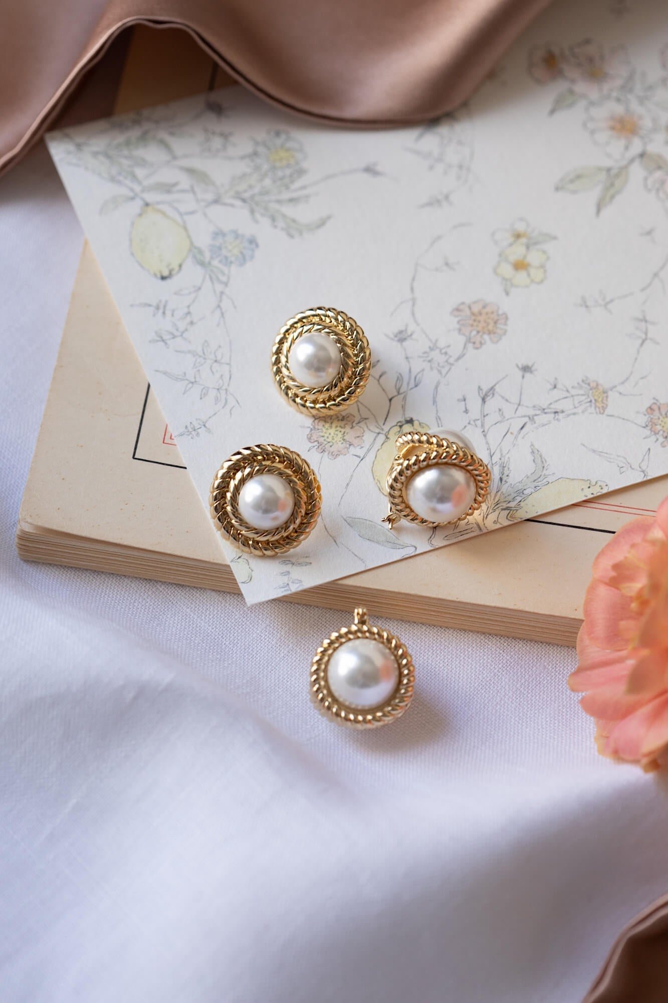 Agathe Earrings